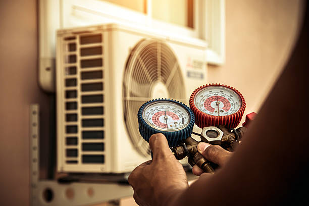 Professional Hvac technician working in Stoneham, MA